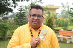 Dr. Vivek Goel reading Rider Waite tarot cards, New Delhi
